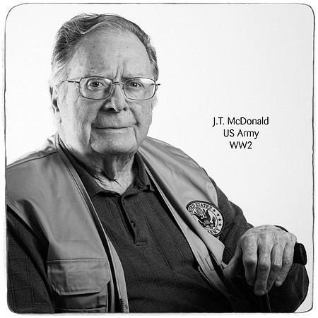 DSC_0447-bw-10x10-veteran (Large)
